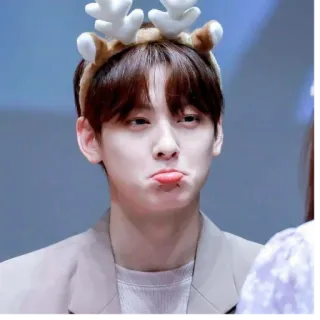 ☹️ homme, renne, oreilles, noël, fêtes, mâle whatsapp sticker