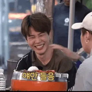 🍾 애만 들음ㅋㅋ Korean, person, smiling, man, happy, laughing, casual telegram sticker