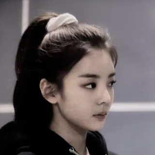 😒 女人, 肖像, 脸, 头发, 人 telegram sticker