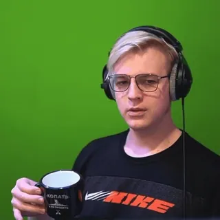 🎐 КОПАТЬ
ИМ ПОНАДОБИТСЯ person, man, portrait, headphones, glasses, cup telegram sticker