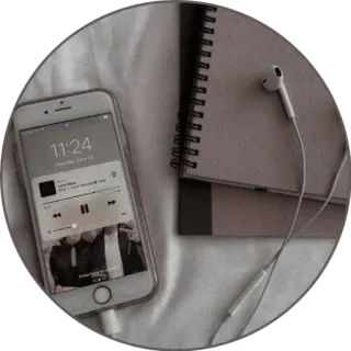 🤍 Love Maze téléphone, écouteurs, musique, cahier telegram sticker