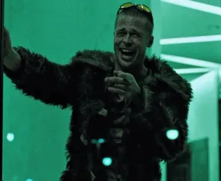 👊 Tyler Durden Fight Club Fight Club, Tyler Durden, Brad Pitt, Film, Pelzmantel, Gewalt telegram sticker