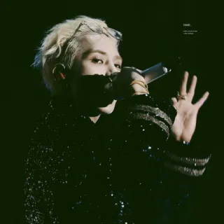 🌑 DANIEL. person, singer, microphone, man, performance whatsapp sticker