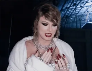 🐍 Taylor Swift cantante, musicista, celebrità, ritratto, gioielli, moda telegram sticker