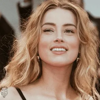 💋 Amber Heard актриса, знаменитость, портрет, блондинка, женщина, улыбка, красивая telegram sticker