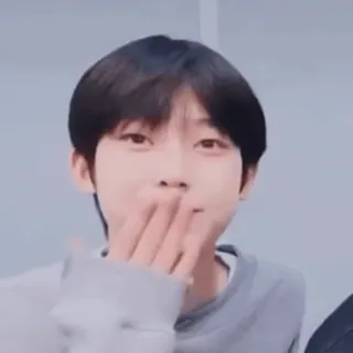 😘 man, persoon, portret, kus, schattig, lachend, Koreaans whatsapp sticker