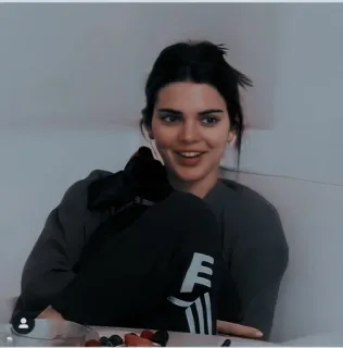 📞 Kendall Jenner celebridad, modelo, mujer, retrato telegram sticker