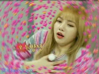🥰 Lisa 오뎅생정 hart, liefde, kpop, meisje, schattig, lisa telegram sticker