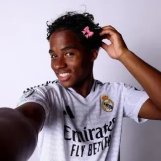 💋 Endrick Felipe Real Madrid Emirates FLY BETTER telegram sticker