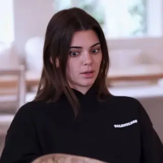 😳 Kendall Jenner talentless persona, celebrità, donna, senza talento telegram sticker