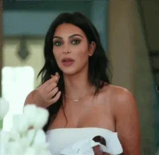 ⛈ Kim Kardashian celebrità, persona, donna, reality show telegram sticker