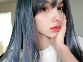💜 wanita, potret, gadis, kecantikan, rambut panjang, gaya rambut telegram sticker