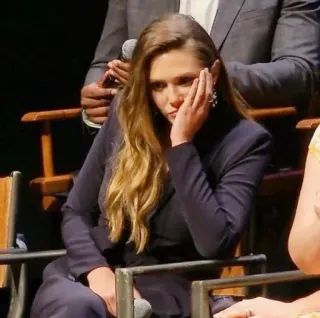🧋 Elizabeth Olsen actress, celebrity, woman, portrait telegram sticker