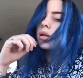 ✨ Billie Eilish Billie Eilish, chanteuse, cheveux bleus, pop star, célébrité telegram sticker