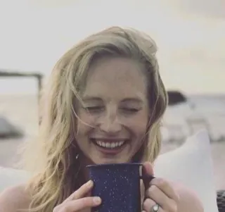 😂 mulher, loira, sorriso, café, xícara telegram sticker