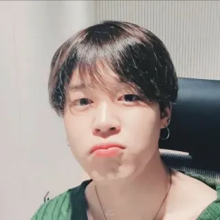 🍼 whatsapp sticker