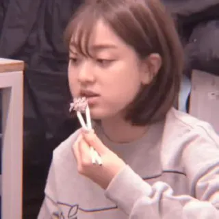 🌷 woman, eating, food, chopsticks, asian, portrait whatsapp sticker