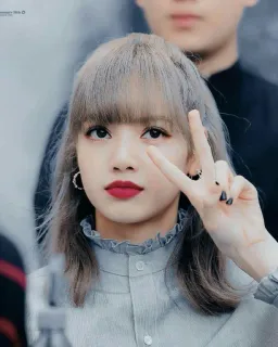 ✌️ Lisa Лиса, Blackpink, K-pop, Певица, Айдол, Знак мира telegram sticker