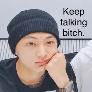 😒 Keep talking bitch. insulte, en colère, personne, visage, bonnet telegram sticker
