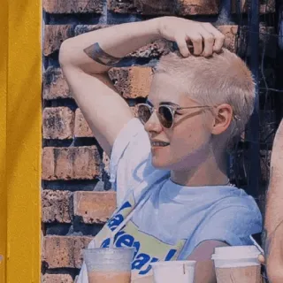 🤍 Kristen Stewart promi, schauspielerin, person, sonnenbrille, porträt telegram sticker