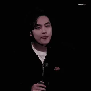 🥓 VANTEGIFS kpop, singer, tongue, idol whatsapp sticker