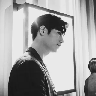 ➖ portrait, man, person, male, black and white, side view, actor telegram sticker