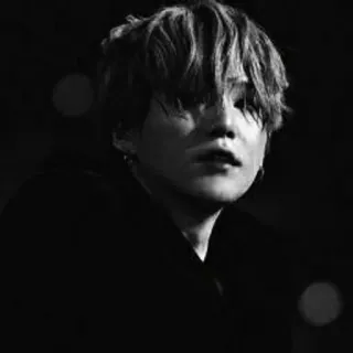 🌟 Portret, Czarno-białe, Osoba, Mężczyzna, Min Yoongi, Suga, BTS, K-pop telegram sticker