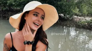 🍷 @Trinnichawn woman, hat, beach, beautiful, girl, smile telegram sticker