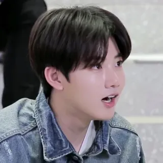 😲 uomo, persona, asiatico, coreano, ritratto, giacca di jeans whatsapp sticker