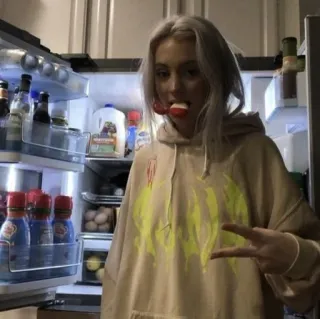 🌟 phụ nữ, áo hoodie, quả cherry, tủ lạnh, trong nhà, cử chỉ telegram sticker