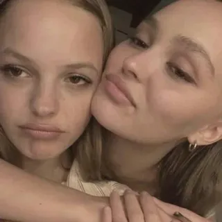 lily rose depp💋 :: @fStikBot telegram stickers