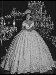 🗝 Rihanna IG: RihannaDiary Rihanna, vestido, vestido de gala, coroa, lustre, cantora, celebridade, moda telegram sticker