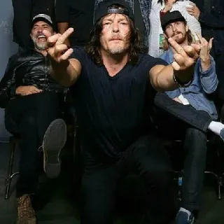 🖕 Daryl Dixon The Walking Dead dedo do meio, norman reedus, the walking dead, daryl dixon, gesto ofensivo telegram sticker