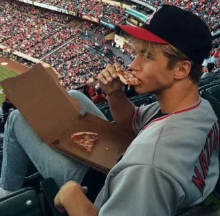 🍕 Baseball, Pizza, Uomo, Sport, Folla, Stadio, Cibo, Mangiare telegram sticker