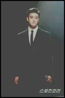 🃏 스포츠조선 man, suit, microphone, korean whatsapp sticker