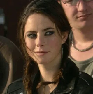 Kaya Scodelario | @DevilinYou whatsapp stickers