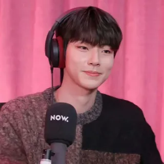 🥶 NOW. man, headphones, radio, korean, person telegram sticker