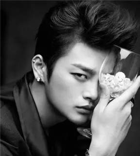 🍷 Seo In-guk korean, actor, singer, man, glass, black and white whatsapp sticker