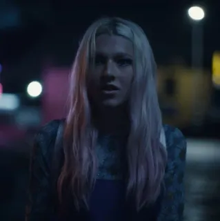🧬 Jules Vaughn Euphoria Jules Vaughn, Euphoria, Charakter, Serie, TV-Serie, Zendaya whatsapp sticker