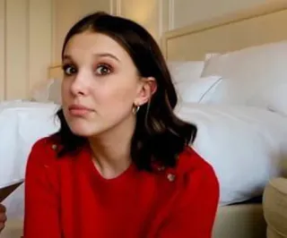 😐 Millie Bobby Brown 여배우, 유명인, 밀리 보비 브라운, 인물 사진 telegram sticker