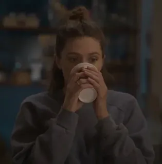 🧊 frau, trinken, kaffee, drinnen, porträt whatsapp sticker