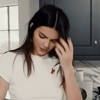 😐 Kendall Jenner คน, ผู้หญิง, นางแบบ, คนดัง, ผมสีน้ำตาล telegram sticker