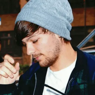 🥀 Louis Tomlinson 有名人, ミュージシャン, 歌手, ポートレート, 男性 telegram sticker