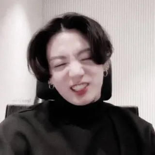 🐰 Jungkook persona, uomo, sorriso, felice, idolo whatsapp sticker