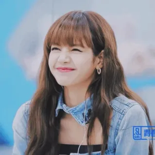 🌍 Lisa K-pop, Piosenkarka, Idol, Portret, Kobieta, Blackpink telegram sticker