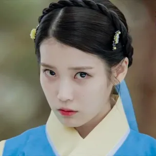 🤨 IU IU, Attrice coreana, K-Pop, Cantante, Celebrità, Coreano telegram sticker