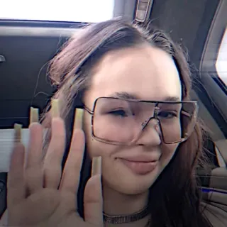 💍 mulher, óculos de sol, retrato, acenando, pessoa, interior, selfie telegram sticker