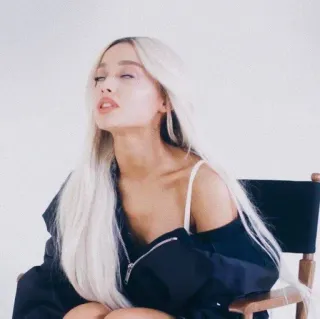 🙄 Ariana Grande Sänger, Promi, Künstler, Künstlerin, Frau, blond whatsapp sticker