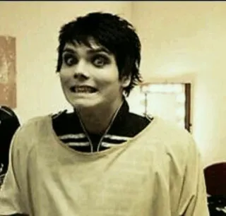 😬 Gerard Way gerard way, my chemical romance, mcr, emo, sänger, musiker telegram sticker