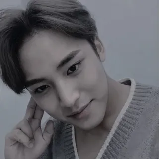 ⛓️ portrait, homme, personne, portrait (tête), visage, pull, gris telegram sticker